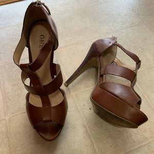 Guess Brown Heels